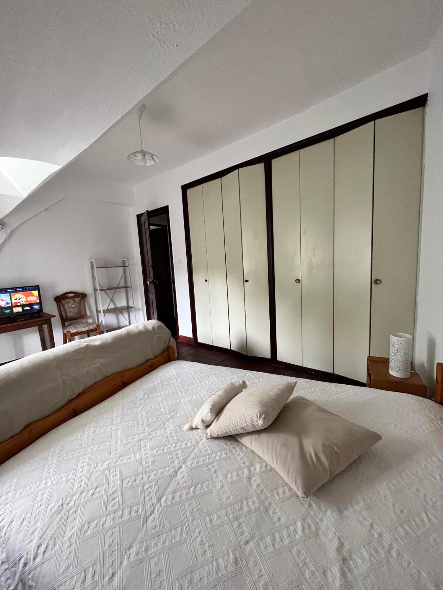 Villa Julia Capvern Стая снимка